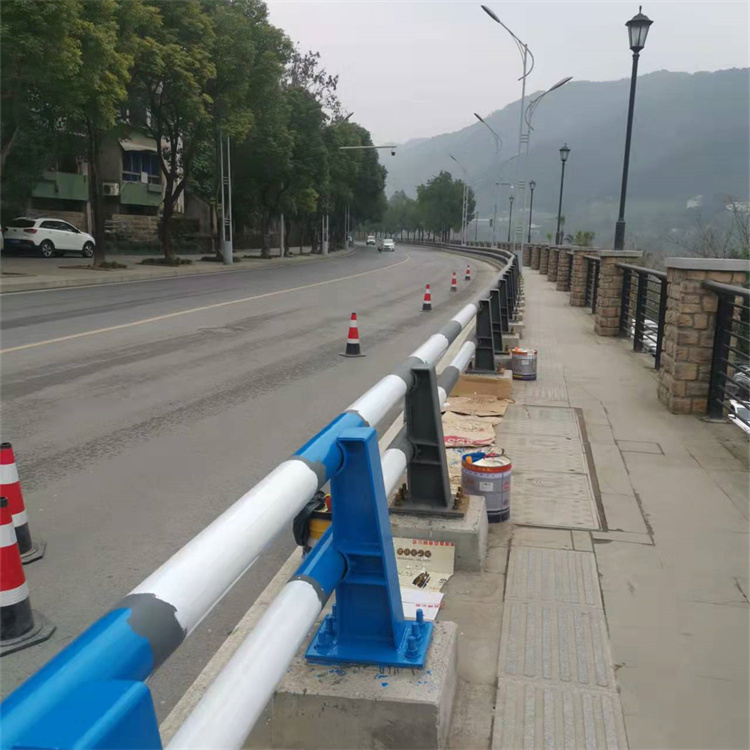 河源防撞护栏